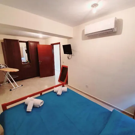 Joanna Sunset Apts Apartman