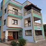 Joanna Sunset Apts * Pomos