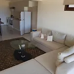 Joanna Sunset Apts Pomos