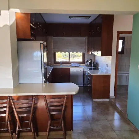 Joanna Sunset Apts * بوموس