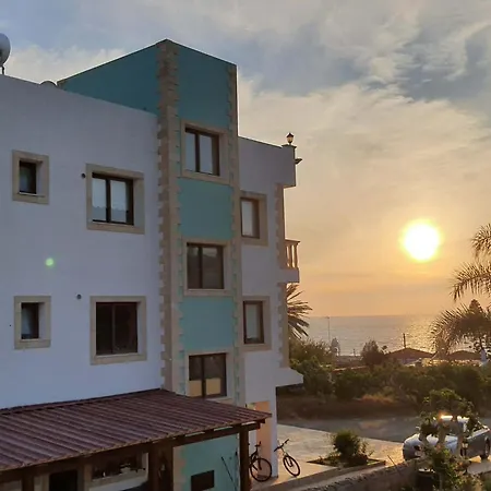 Joanna Sunset Apts * Pomos