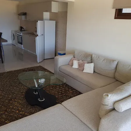 Joanna Sunset Apts بوموس