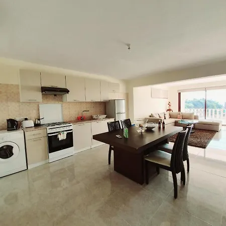Joanna Sunset Apts Apartman